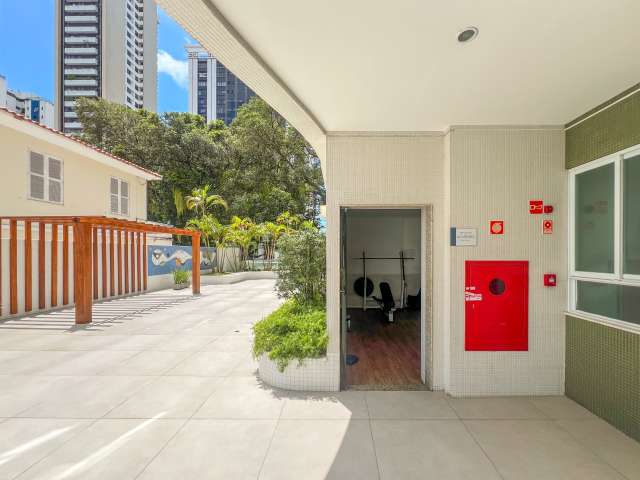 Apartamento no Corredor da Vitória com 2 suítes e 6 vagas de garagem soltas, 93m² à venda por R$ 1.300.000,00