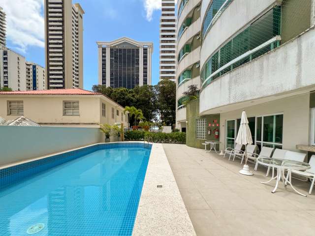 Apartamento no Corredor da Vitória com 2 suítes e 6 vagas de garagem soltas, 93m² à venda por R$ 1.300.000,00