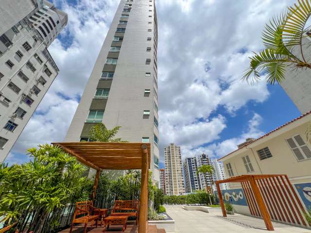 Apartamento no Corredor da Vitória com 2 suítes e 6 vagas de garagem soltas, 93m² à venda por R$ 1.300.000,00