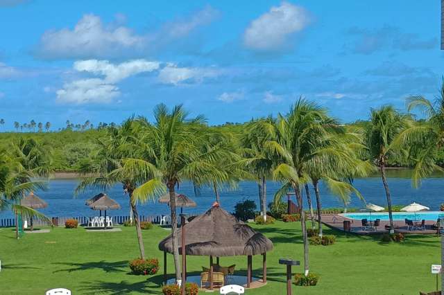 Apartamento em Monte Gordo com 2 quartos sendo 1 suíte, 69m² à venda por R$ 450.000,00