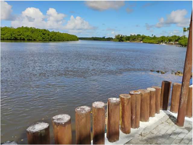 Apartamento em Monte Gordo com 2 quartos sendo 1 suíte, 69m² à venda por R$ 450.000,00