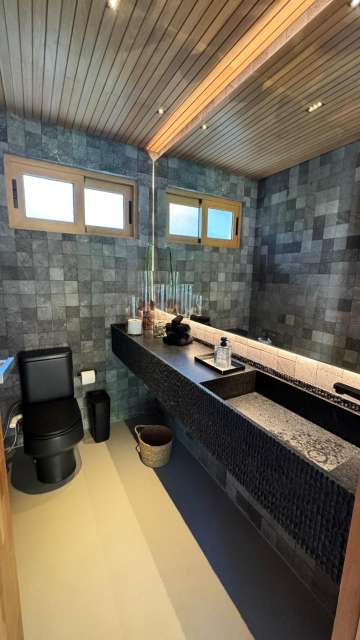 Casa em Praia do Forte PORTEIRA FECHADA com 6 suítes, 420m² à venda por R$ 15.000.000,00