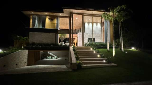 Casa em Praia do Forte PORTEIRA FECHADA com 6 suítes, 420m² à venda por R$ 15.000.000,00