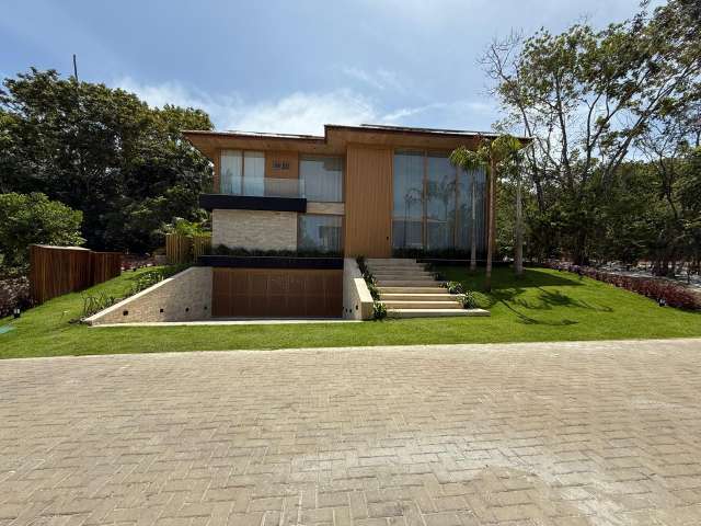 Casa em Praia do Forte PORTEIRA FECHADA com 6 suítes, 420m² à venda por R$ 15.000.000,00