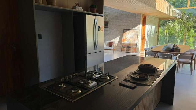 Casa em Praia do Forte PORTEIRA FECHADA com 6 suítes, 420m² à venda por R$ 15.000.000,00