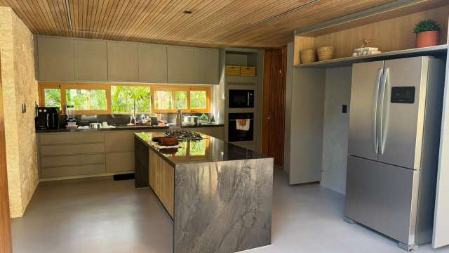 Casa em Praia do Forte PORTEIRA FECHADA com 6 suítes, 420m² à venda por R$ 15.000.000,00