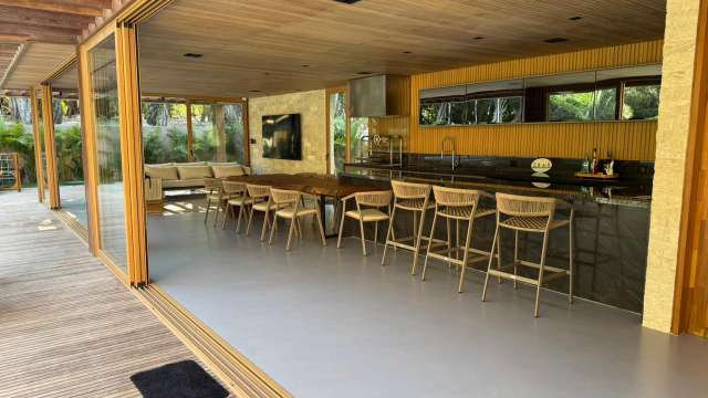 Casa em Praia do Forte PORTEIRA FECHADA com 6 suítes, 420m² à venda por R$ 15.000.000,00