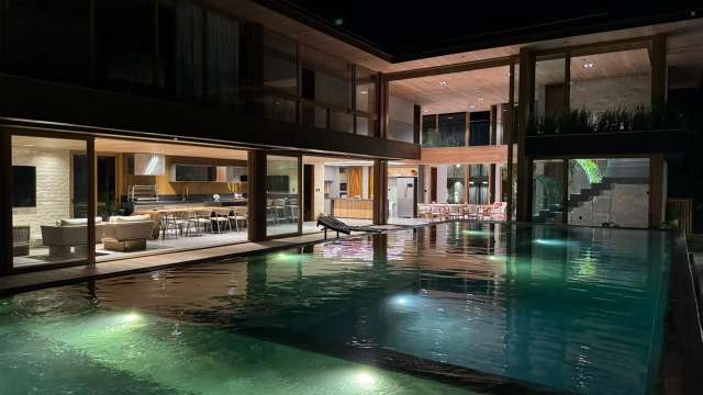 Casa em Praia do Forte PORTEIRA FECHADA com 6 suítes, 420m² à venda por R$ 15.000.000,00