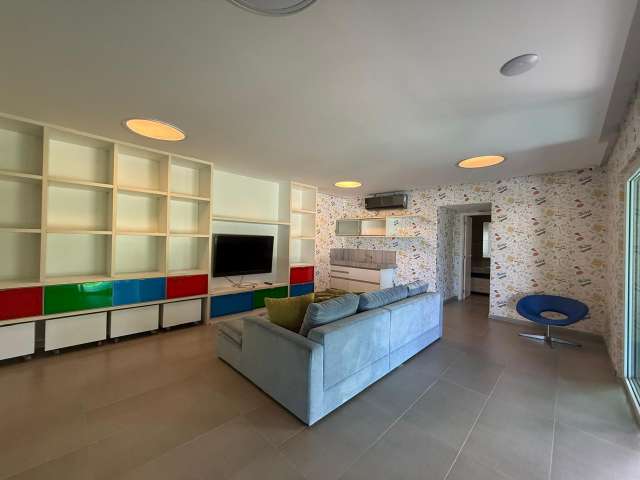 Casa em Lauro de Freitas com 4 suítes, 382m² à venda por R$ 8.800.000,00