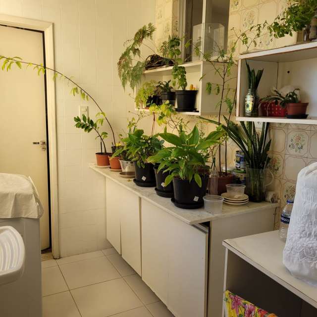 Apartamento em Amaralina com 2 quartos sendo 1 suíte, 130m² à venda por R$ 450.000,00