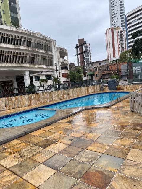 Apartamento com 3 quartos e 3 suítes, 179,00 m² para alugar por R$ 7.500,00 - jardim Apipema, Salvador/BA 