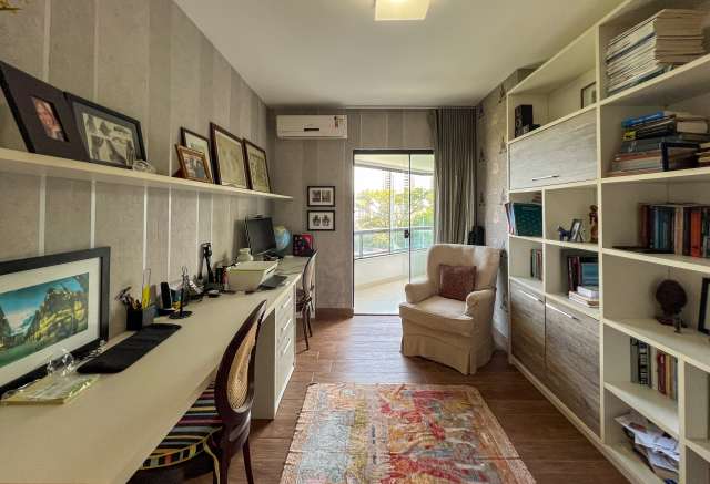 Apartamento no Horto Florestal com 3 suítes, 210m² à venda por R$ 2.000.000,00