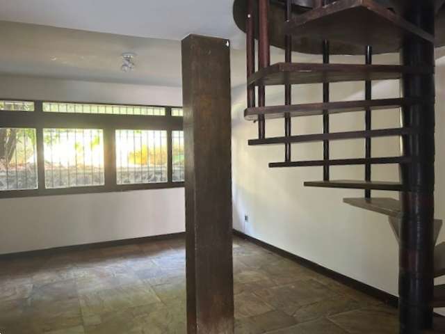 Casa no Candeal com 4 quartos sendo 3 suítes, 398m² à venda por R$ 900.000,00