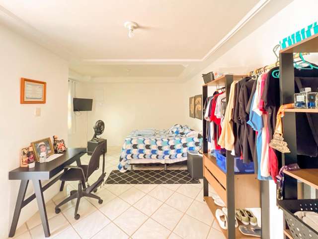 Casa Stella Maris com 4 quartos e 1 suíte, 116m² à venda por R$ 505.000,00