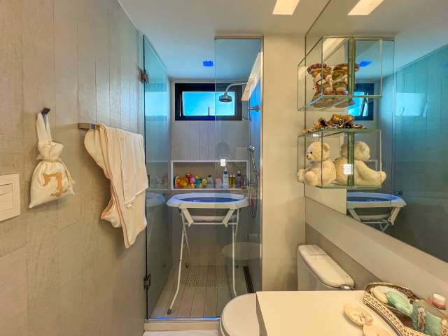 Apartamento na Graça PORTEIRA FECHADA com 3 quartos sendo 2 suítes, 108m² à venda por R$ 1.850.000,00