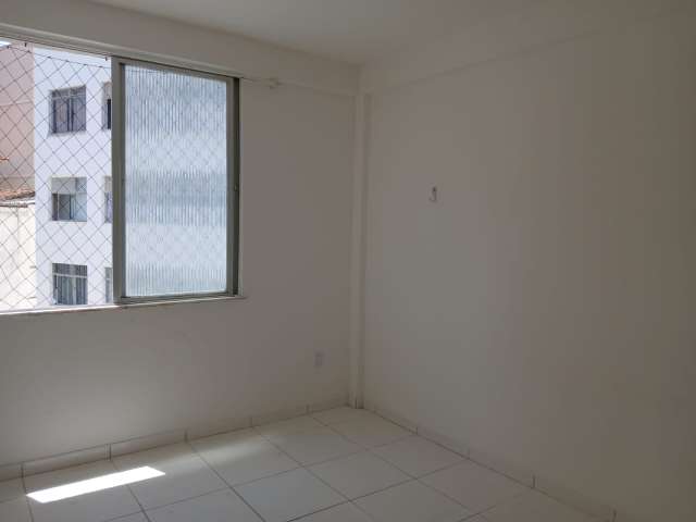 Apartamento com 2 quartos, 68 m² para alugar por R$ 2.400,00 - Ondina - Salvador/BA 