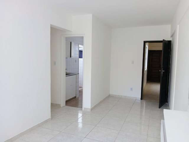 Apartamento com 2 quartos, 68 m² para alugar por R$ 2.400,00 - Ondina - Salvador/BA 