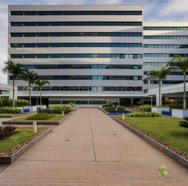 Sala com 111,00m²para alugar no Hangar Business por R$ 9.300,00 - Paralela- Salvador/BA 