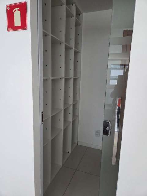 Sala com 111,00m²para alugar no Hangar Business por R$ 9.300,00 - Paralela- Salvador/BA 