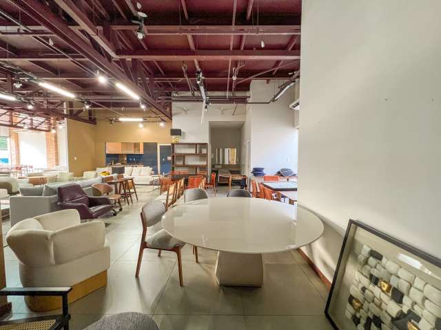 Loja com 697m² para alugar por R$ 40.000,00 - Caminho das Árvores, Salvador/BA  