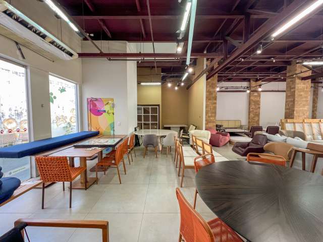 Loja com 697m² para alugar por R$ 40.000,00 - Caminho das Árvores, Salvador/BA  