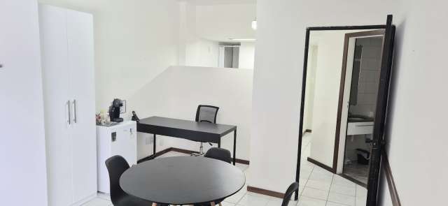 Studio com 1 quarto, 34,00 m² para alugar por R$ 2.100,00 - Caminho das Árvores 