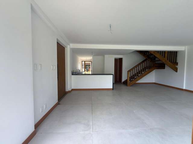 Village em Praia do Forte com 4 suítes, 170m² à venda por R$ 3.420.000,00