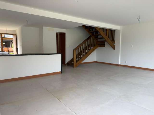 Village em Praia do Forte com 4 suítes, 170m² à venda por R$ 3.420.000,00