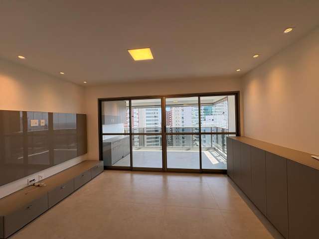 Apartamento na Graça com 2 suítes, 86m² à venda por R$ 2.000.000,00