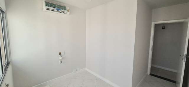 Apartamento com 4 quartos e 2 suítes, 198,00 m² para alugar por R$ 4.100,00, Pituba - Salvador/BA 