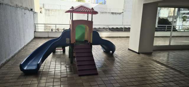 Apartamento com 4 quartos e 2 suítes, 198,00 m² para alugar por R$ 4.100,00, Pituba - Salvador/BA 