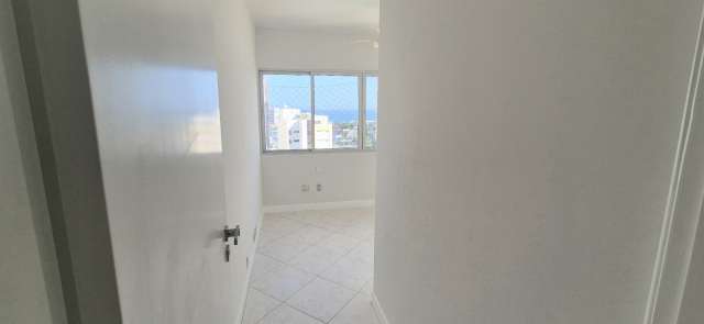 Apartamento com 4 quartos e 2 suítes, 198,00 m² para alugar por R$ 4.100,00, Pituba - Salvador/BA 