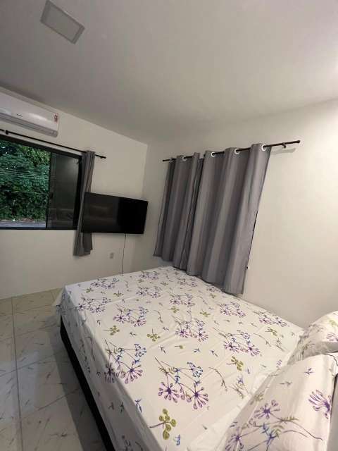 Casa com 5 quartos e 4 suítes, 496,00 m² à venda por R$ 799.000,00