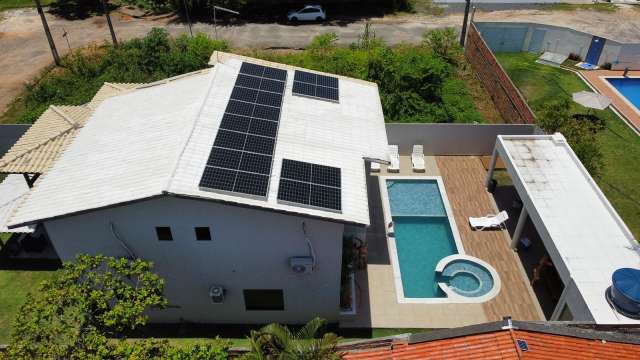 Casa com 5 quartos e 4 suítes, 496,00 m² à venda por R$ 799.000,00