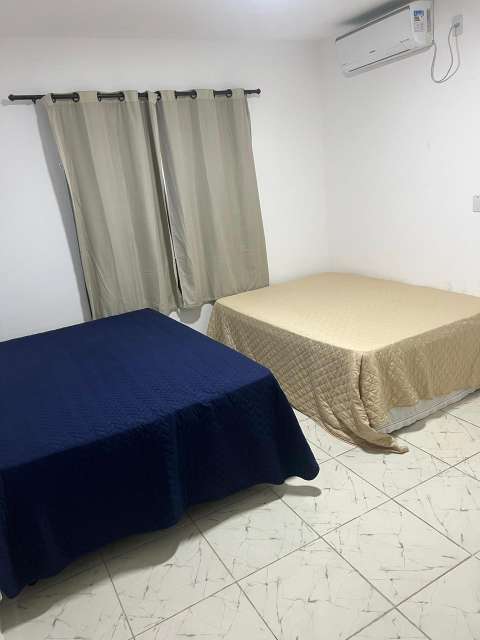 Casa com 5 quartos e 4 suítes, 496,00 m² à venda por R$ 799.000,00