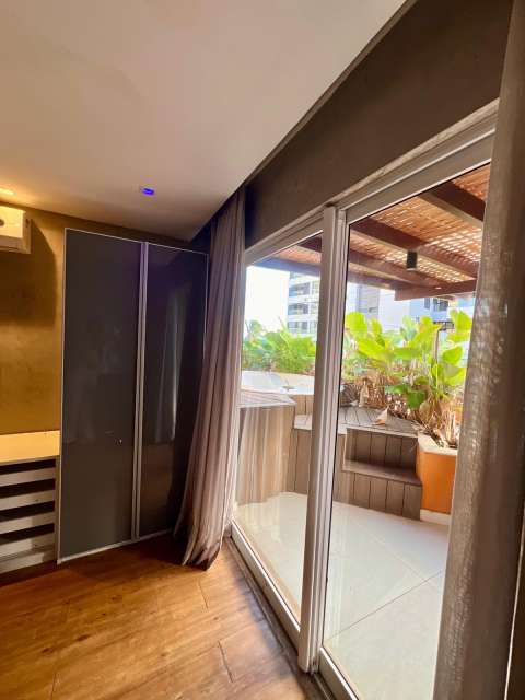 Apartamento no Rio Vermelho com 2 quartos sendo 1 suíte, 134m² à venda por R$ 990.000,00