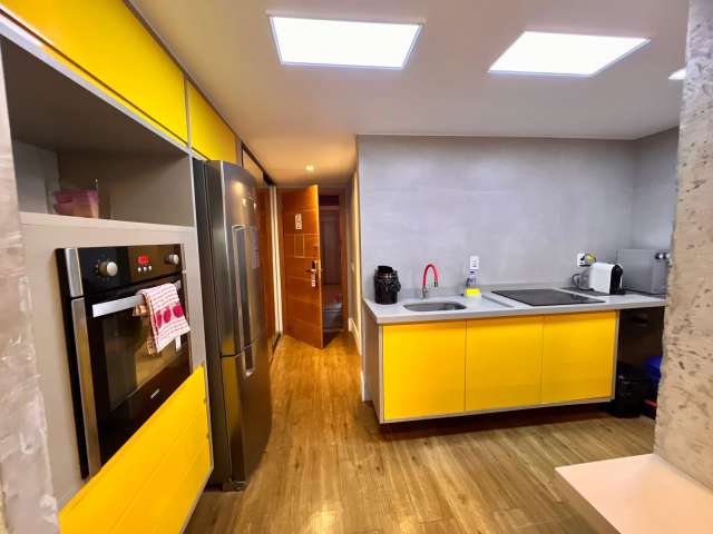 Apartamento no Rio Vermelho com 2 quartos sendo 1 suíte, 134m² à venda por R$ 990.000,00