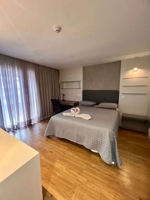 Apartamento no Rio Vermelho com 2 quartos sendo 1 suíte, 134m² à venda por R$ 990.000,00