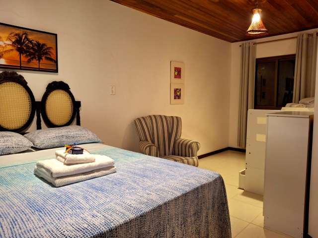 Casa em Vilas do Atlântico com 4 quartos sendo 2 suítes, 282m² à venda por R$ 1.900.000,00