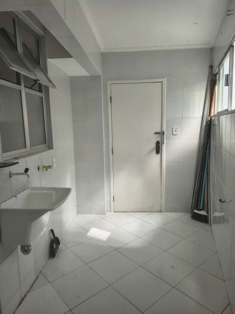 Apartamento com 2 quartos, 76 m² para alugar por R$ 3.000,00 - jardim Apipema - Salvador/BA 