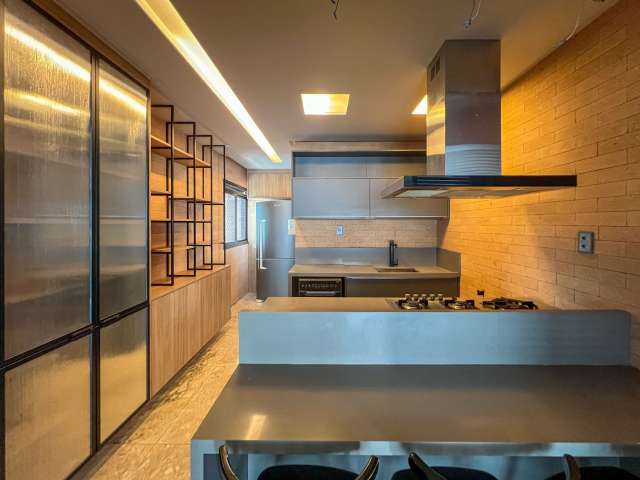 Apartamento com 4 quartos e 3 suítes, 167,00 m² à venda por R$ 2.625.000,00