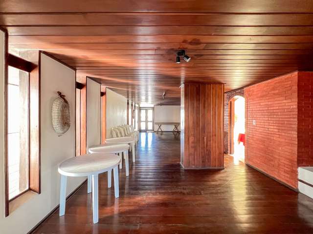 Cobertura na Graça com 7 quartos sendo 2 suítes, 416m² à venda por R$ 2.100.000,00