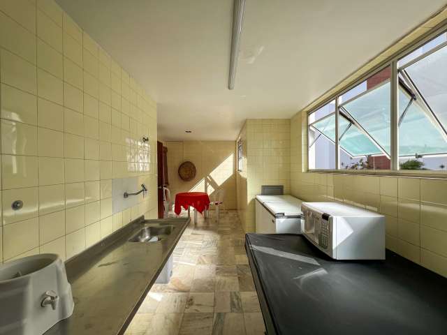 Cobertura na Graça com 7 quartos sendo 2 suítes, 416m² à venda por R$ 2.100.000,00