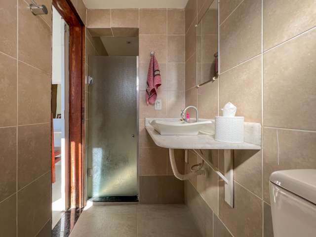 Cobertura na Graça com 7 quartos sendo 2 suítes, 416m² à venda por R$ 2.100.000,00