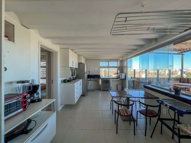 Cobertura na Graça com 7 quartos sendo 2 suítes, 416m² à venda por R$ 2.100.000,00