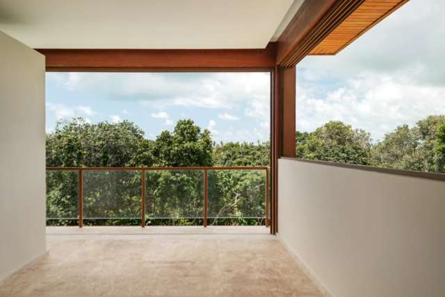 Casa em Praia do Forte com 6 suítes, 475m² à venda por R$ 7.800.000,00