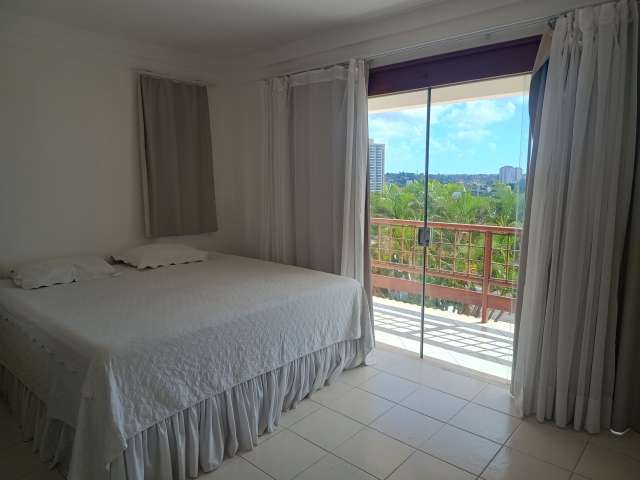 Casa em Piatã com 5 suítes, PORTEIRA FECHADA, 475m² à venda por R$ 5.500.000,00