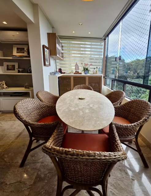 Apartamento em Acupe de Brotas com 3 suítes, 164m² à venda por R$ 995.000,00