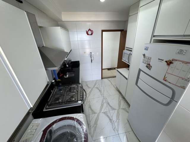 Cobertura em Armação com 3 suítes, 135m² à venda por R$ 990.000,00