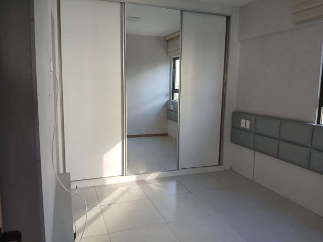 Apartamento com 02 quartos e 1 suíte, 82,37 m² para alugar por R$ 4.000,00 - Graça, Salvador/BA 